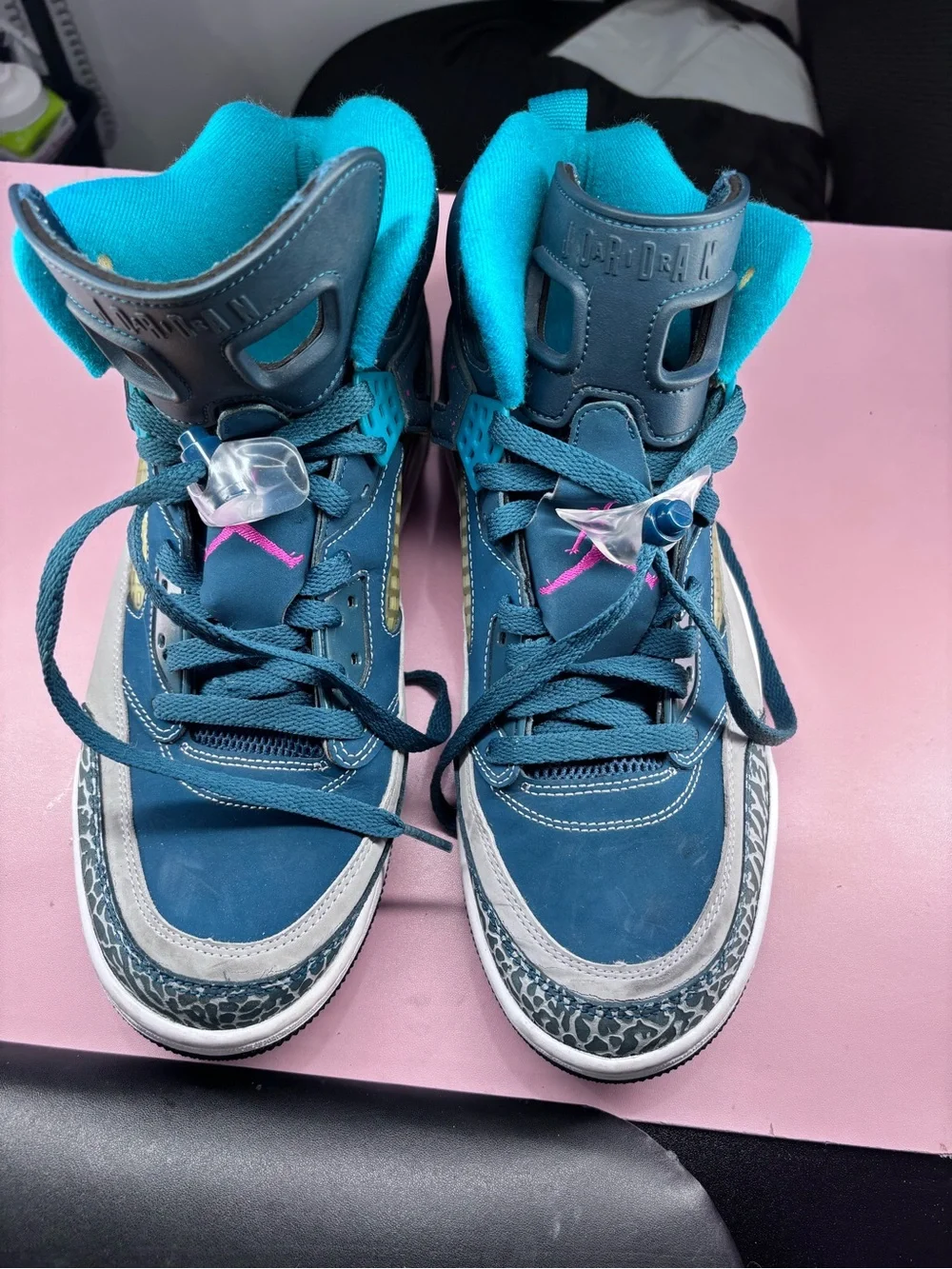Jordan Men's Teal and Pink High-Top Athletic Sneakers